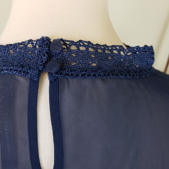 Lauren Conrad Runway Sheer Lace 3/4 Sleeve Top - Picture 3 of 4